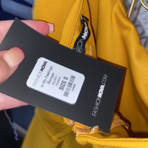 Fashion Nova Romper - Picture 4 of 4